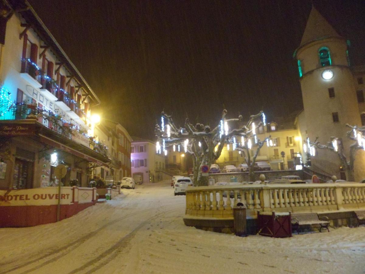 Le Moderne Veynes - Location D'Appartements A La Nuitee ภายนอก รูปภาพ