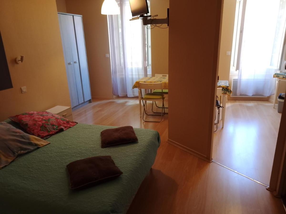 Le Moderne Veynes - Location D'Appartements A La Nuitee ภายนอก รูปภาพ