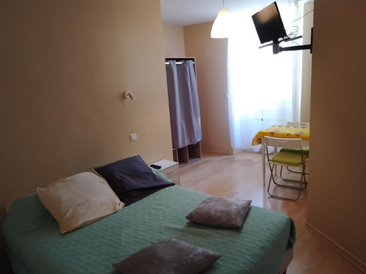 Le Moderne Veynes - Location D'Appartements A La Nuitee ภายนอก รูปภาพ
