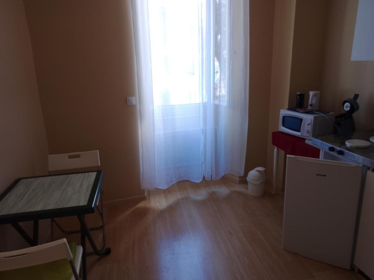 Le Moderne Veynes - Location D'Appartements A La Nuitee ภายนอก รูปภาพ
